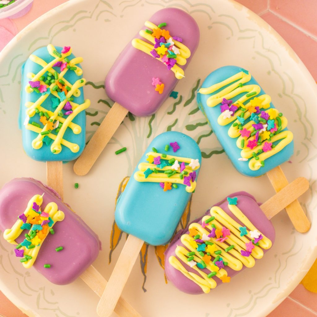 Funfetti® Easter Cakesicles Pillsbury Baking