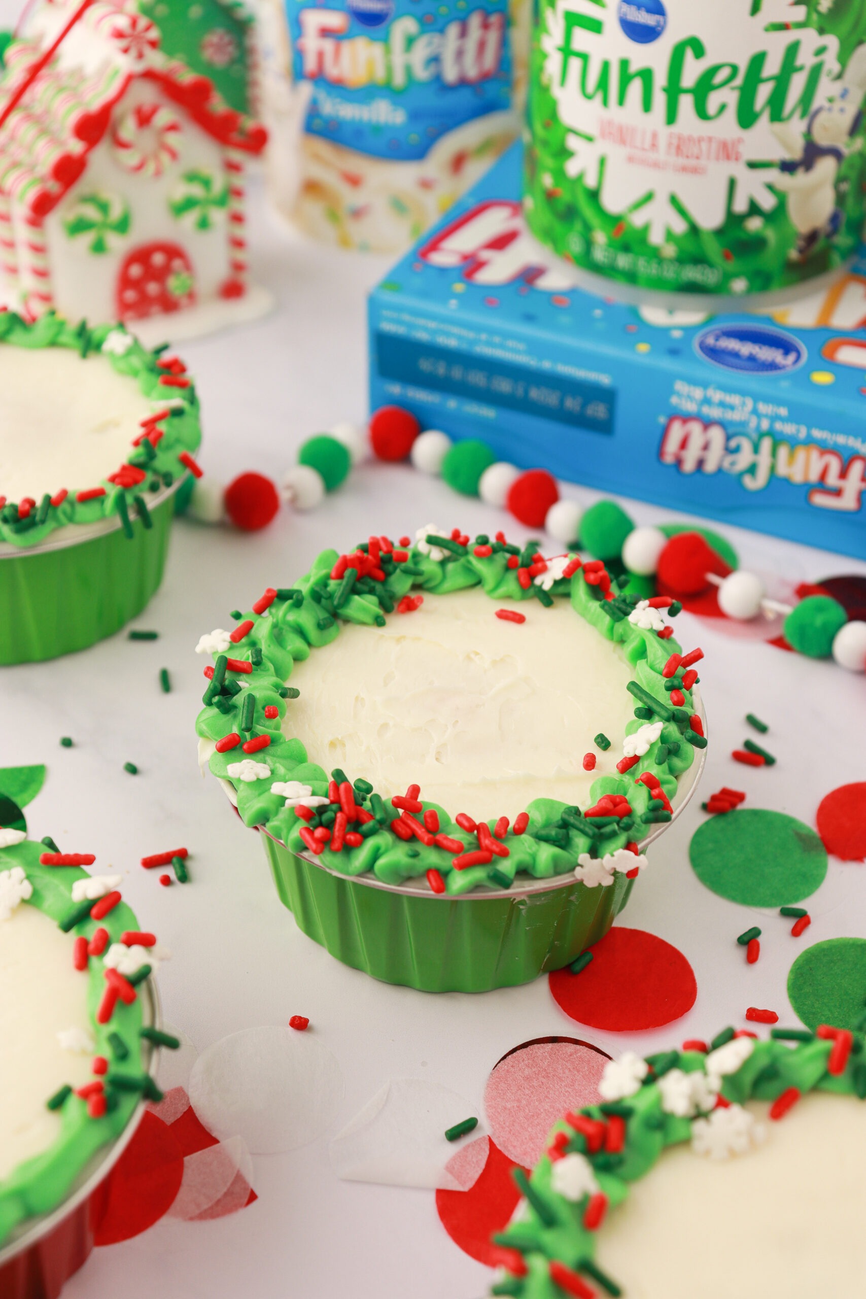 Holiday Cake Molds Recipe - Pillsbury Baking